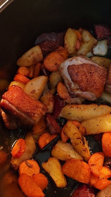 Медальоны утки с овощами 🏅🐥🥔🥕🧅🤖