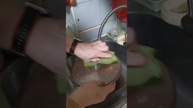 Гринвей ,чистим  посуду
