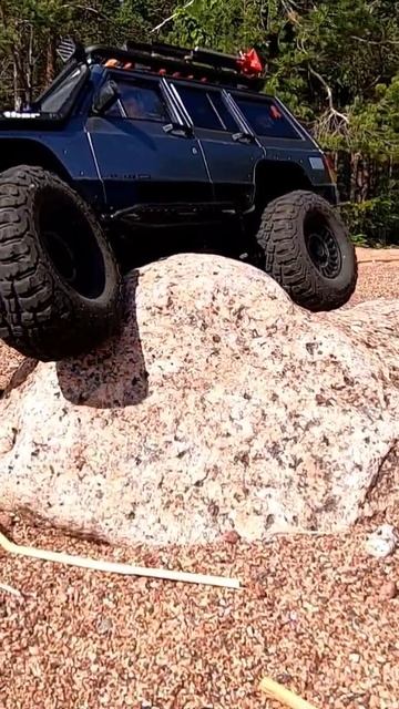 RC Crawler Jeep Cherokee XJ #rctrophy #rcjeepcherokee #ladoga