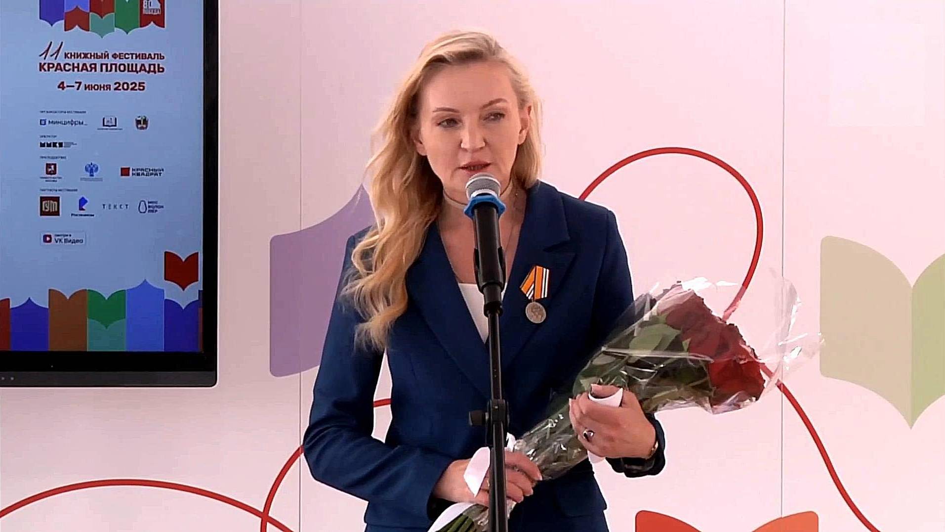 Светлана Размыслович, "Каска", читает автор