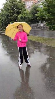 Катание под дождём на роликах!