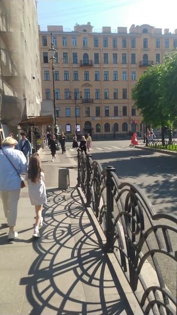 У метро Чернышевская. СПб.✨АКА✨