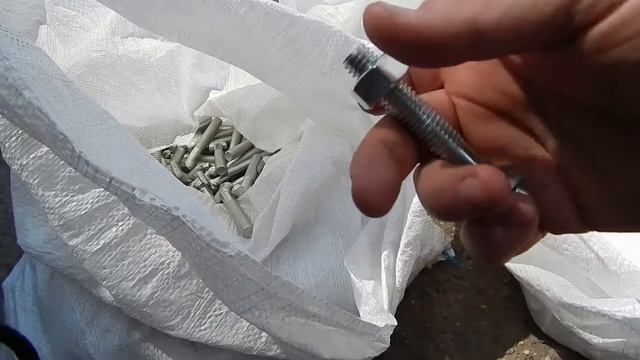 Т образный болт для хомутов строительных лесов