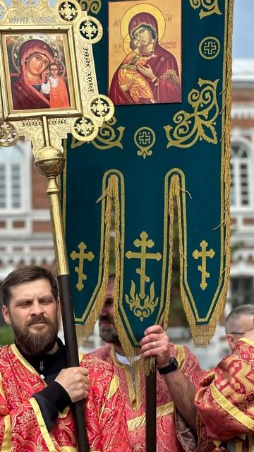 Молебен в связи с Крестным ходом в честь празднования Дня славянской письменности и культуры. 26.05