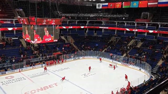 Перед матчем КХЛ Спартак - Динамо