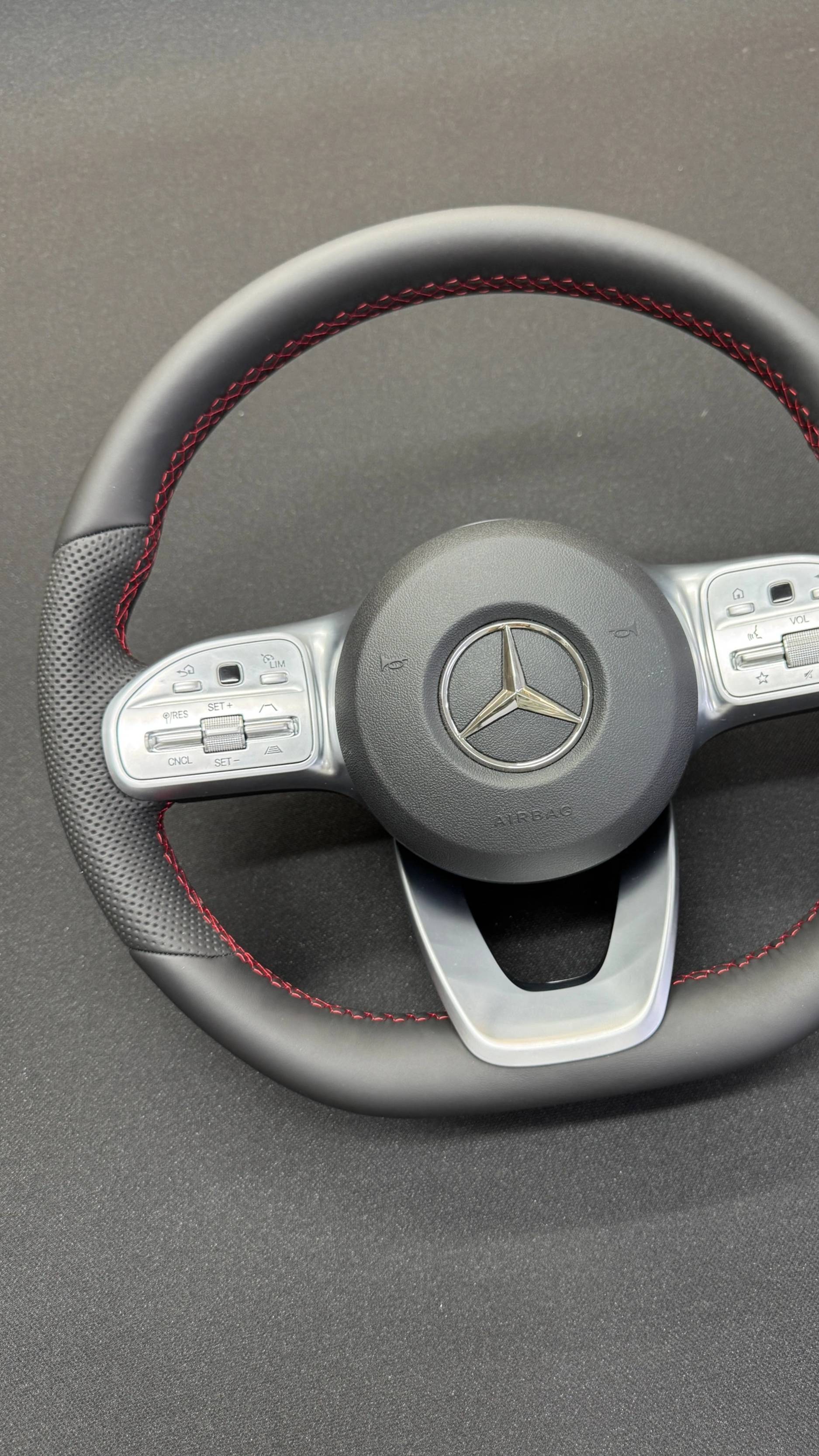 Перетяжка руля Mercedes Benz G класса в натуральную кожу под оригинал