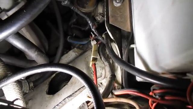 Причины отсутствия зарядки аккумулятора.