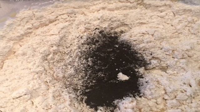 Черные булочки