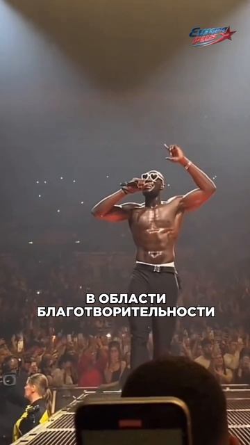 Stormzy получит ДОКТОРСКУЮ степень, а Тейлор Свифт написала ПОСТ про Селену Гомес и Бенни Бланко!