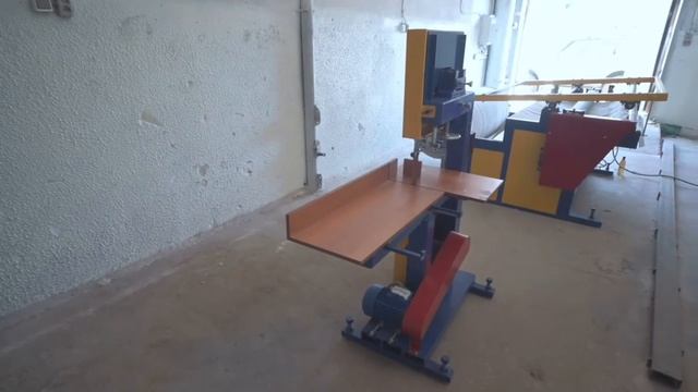 Станок бобиноразмоточный по производству туалетной бумаги