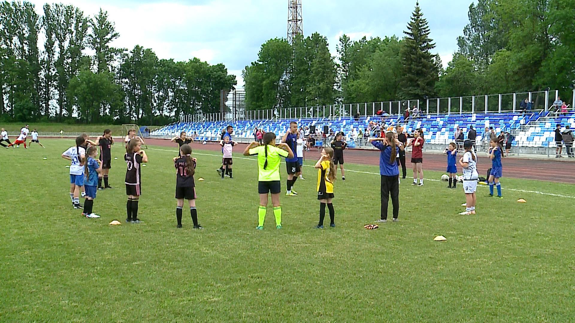 (Рыбинск-40) ПРАЗДНИК ФУТБОЛА НА "САТУРНЕ"