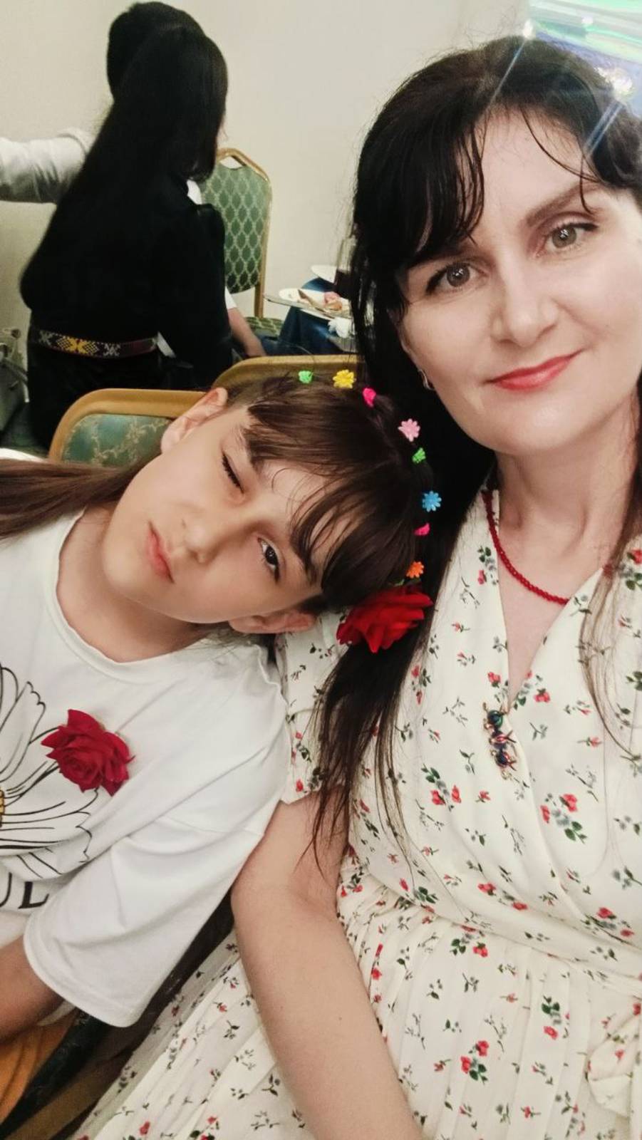 Моя доча сегодня песней, на свадьбе поздравляля жениха и невесту 
Моя умница❤️