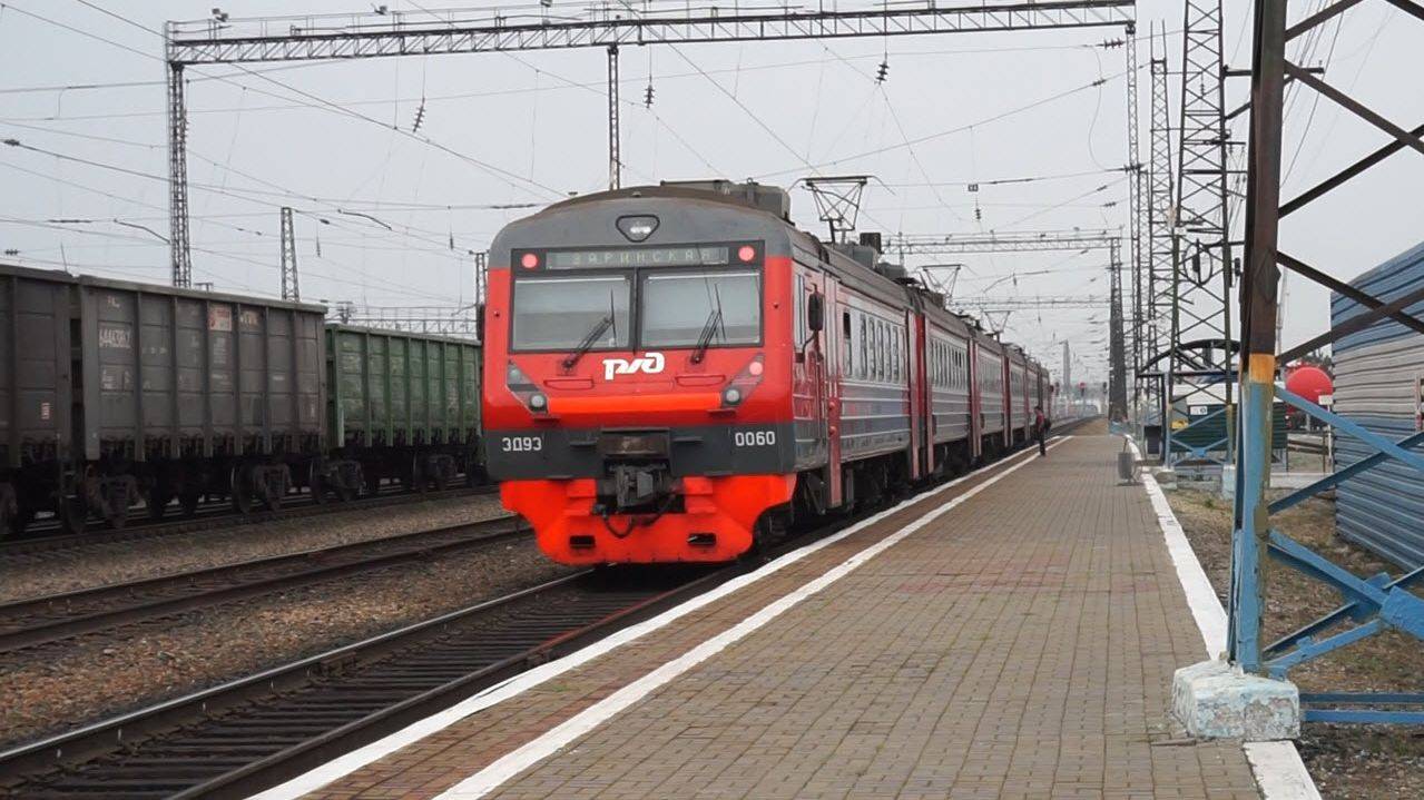 Электропоезд ЭД9Э-0060+ЭДТ. Тест камеры Sony ILCE-5000Y.