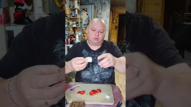 Рецепт вредных канапе 🥪