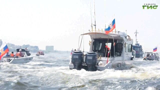 От гидроциклов до гидросамолётов: Парад на Волге в Самаре поразил масштабом