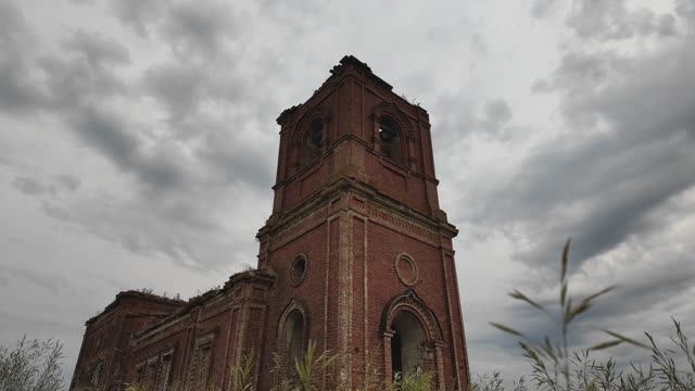 DJI AVATA 2 - Церковь