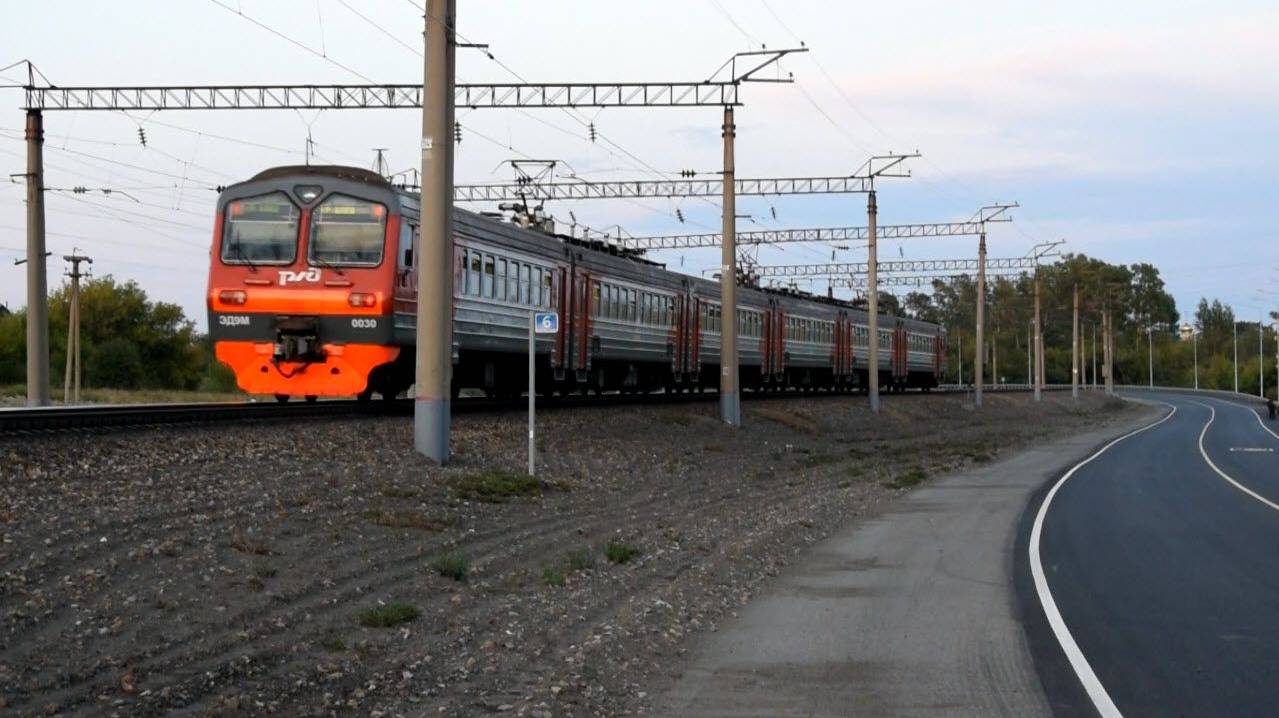 Электропоезд ЭД9М-0030