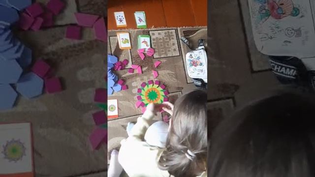 играем в игру, название в видео
