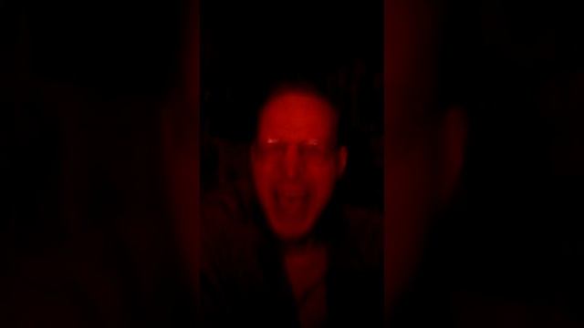 Dude looks like a lady karaoke cover Aerosmith.mp4