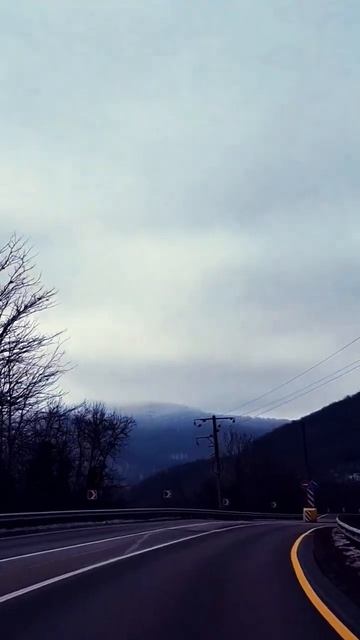 Горячий Ключ. Перевал. Матушка земля, белая берёзонька🥰
#youtubeshorts#горы#горячийключ#перевал