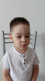 Роберт читает стихи Барто