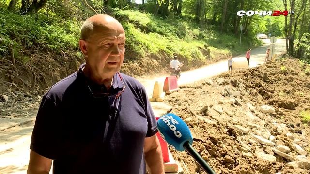 В селе Весёлом грунт снова сходит на дорогу после дождей. Когда же начнется обещанный капремонт?