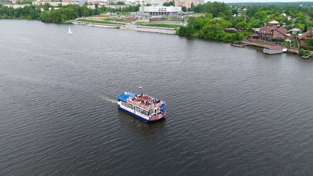 Баржа. Нижнетагильский пруд