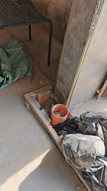 Привезли лотки