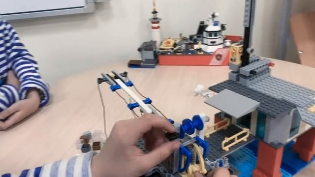 Видео Белые медведи