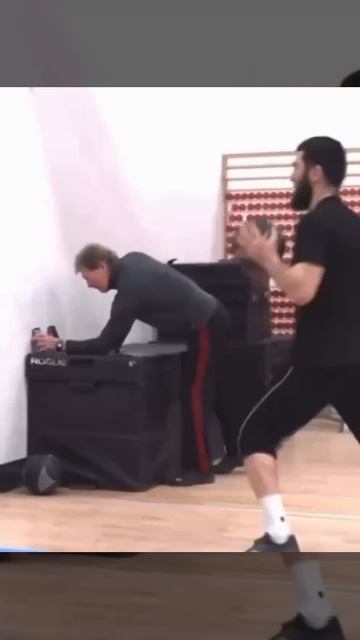 Артур Бетербиев