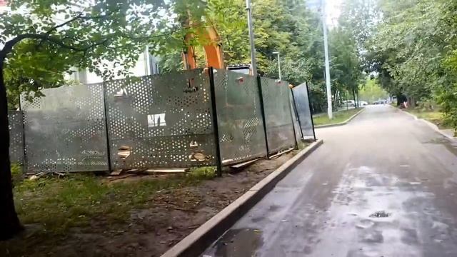 Подготовка к перекрытию движения около станции метро Строгино Рублёво-Архангельской линии