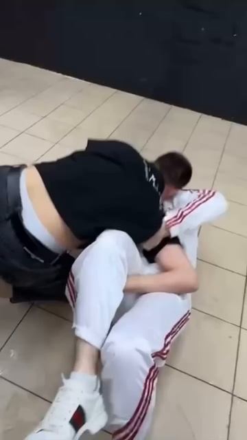 Равшана уронили😂
