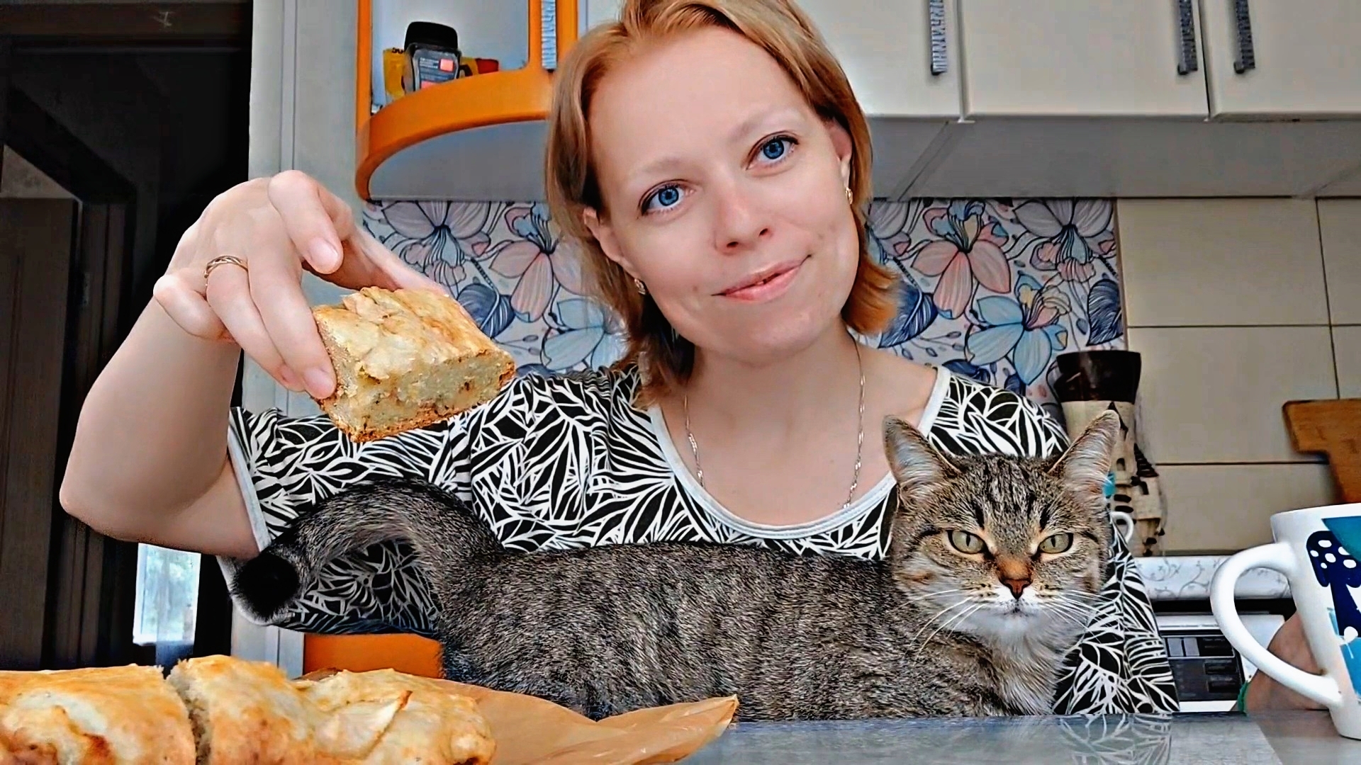 Пирог на перекус 🍰 | Я ж красотка | Мукбанг