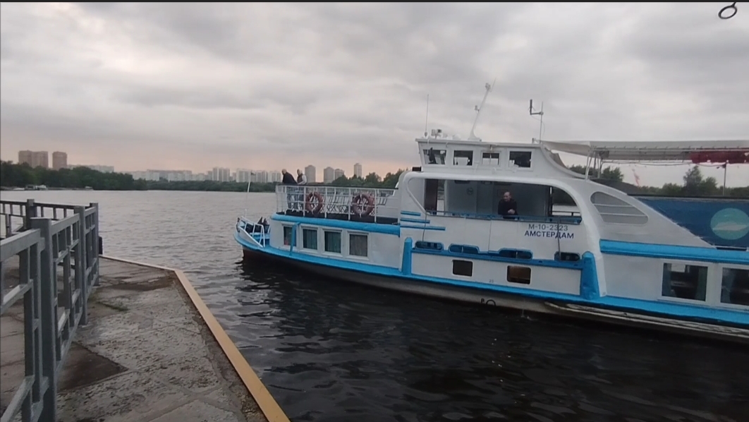 РыБаЛка с ДрУГом на МосКва РеКе