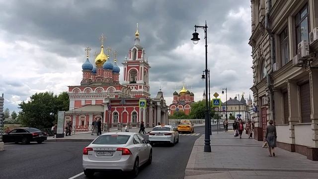 ==  Москва на улице Варварка (5) — к22