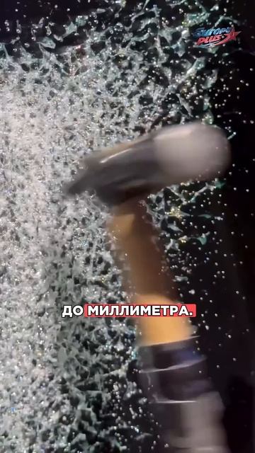 Они создают картины из СТЕКЛА! #картины #картиныизстекла #стекло #искусство #shorts