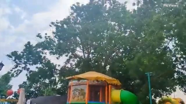 Ейск Краснодарский край сегодня 16 июня 2025. Ураган. Какая погода, обстановка на пляже, море сейчас