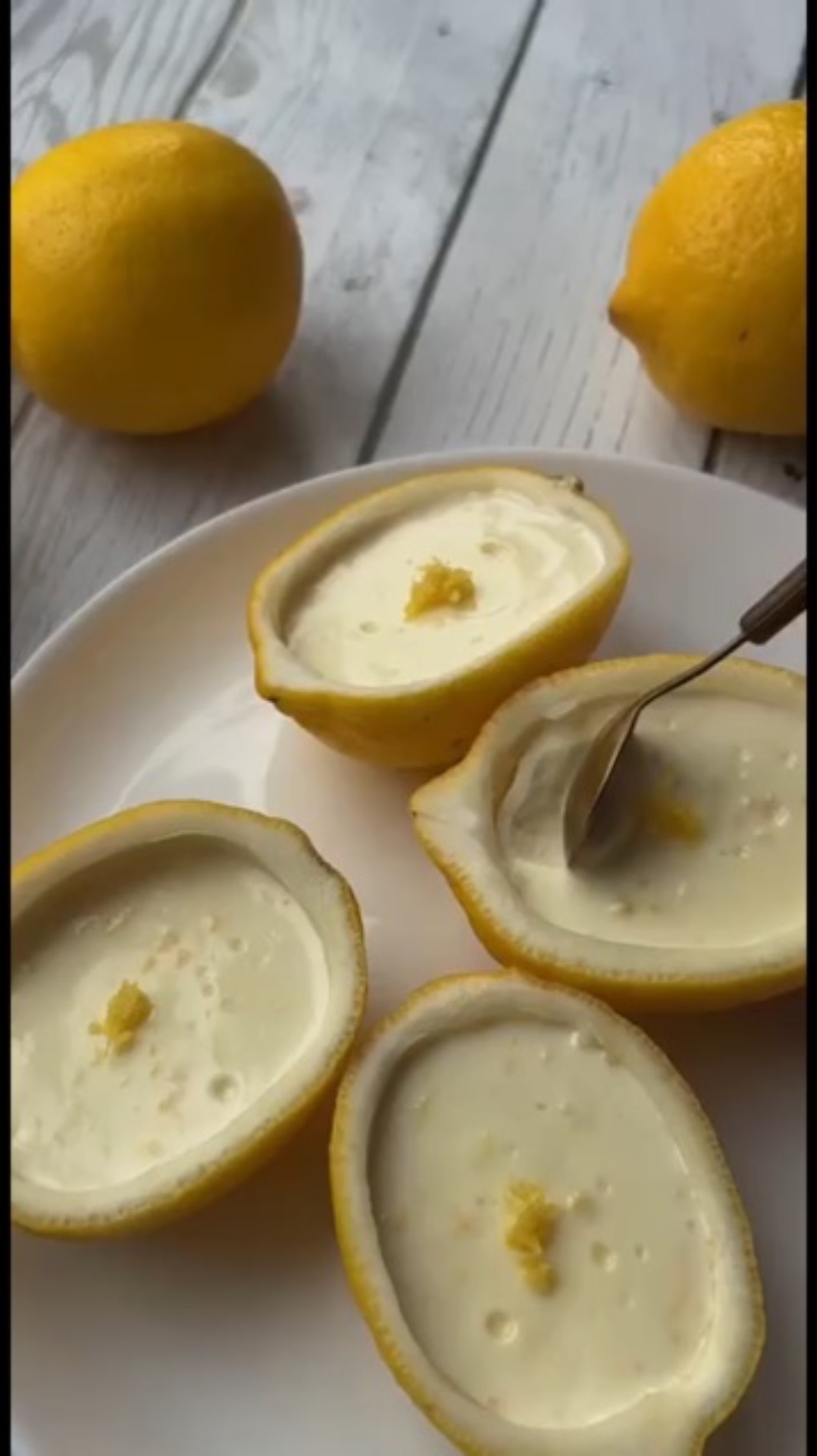 Легкий десерт с лимоном