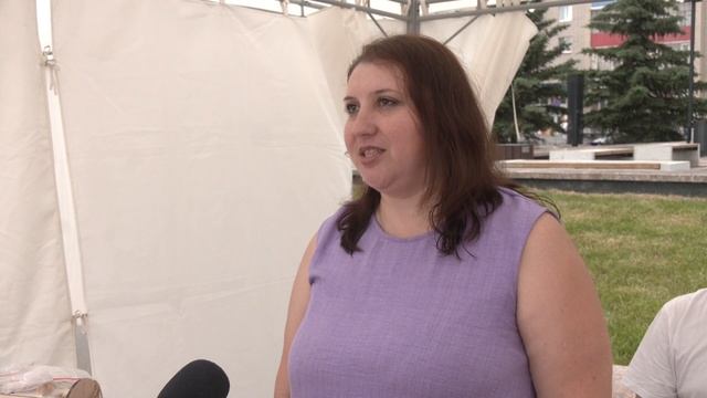 В Каменске-Уральском прошла выставка «Выбираем наше». Панорама 13.06.25