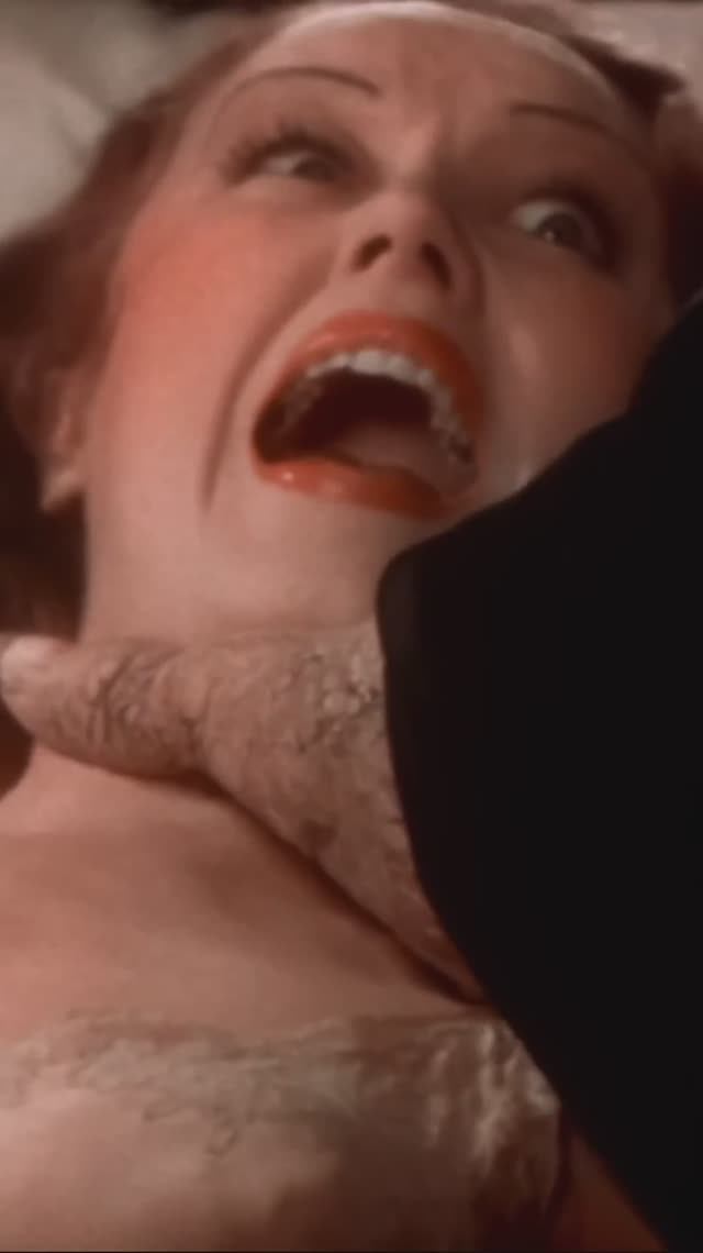 Ночью, при свете полной луны #фильм #фильмы #кино #мистика #film #horror #хоррор #киножуть #жуть