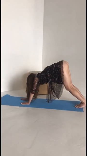#beats #rap #hiphop #fitnessgirl #exerciseathome #stretching #homeworkout
