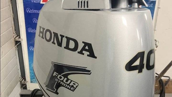 работа лодочного мотора HONDA 40. карбюраторный, гидравлика, под дистанцию