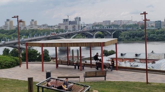 Вид на стрелку и парка 800 летия. Нижний Новгород.