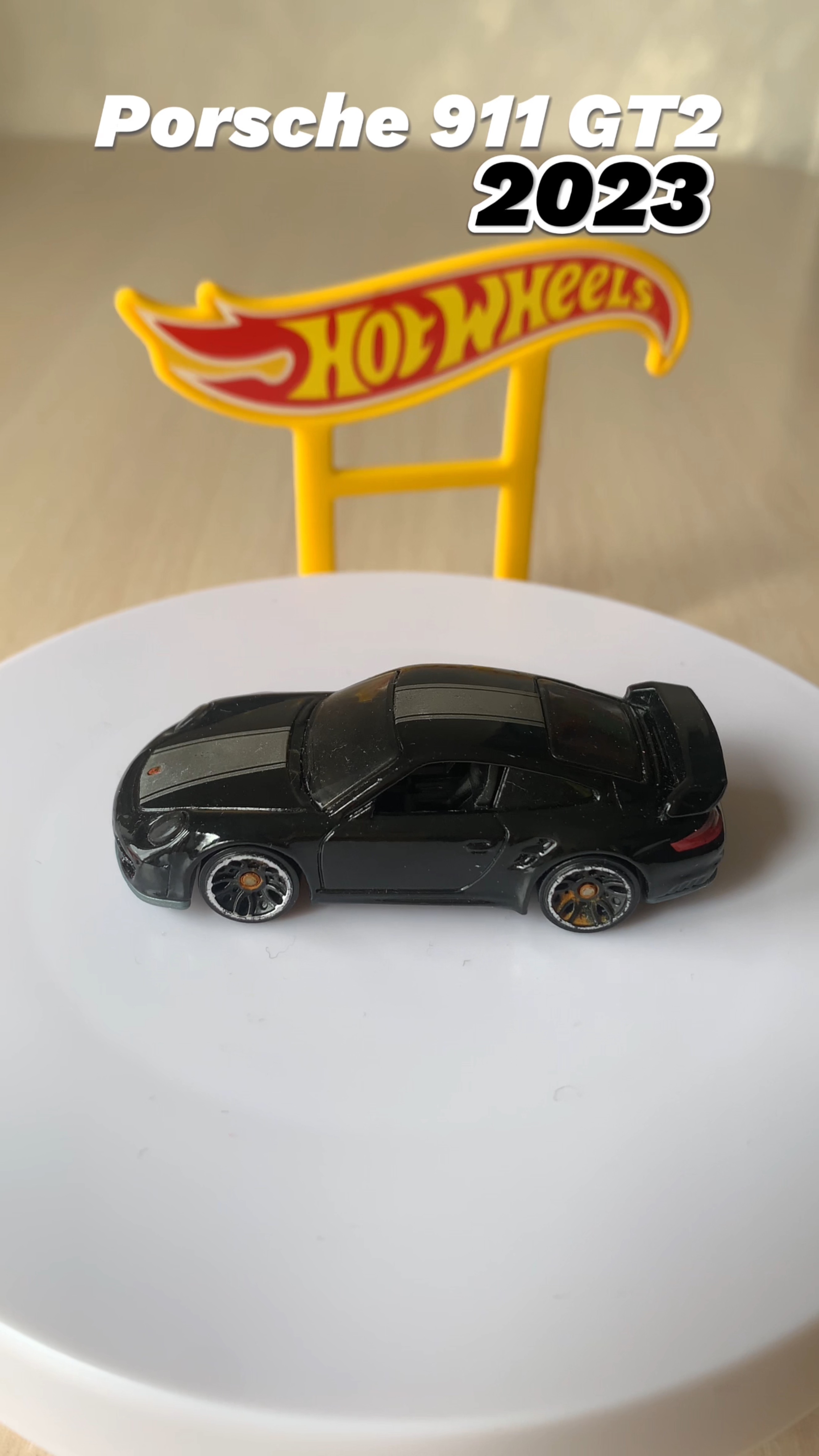 Porsche 911 GT2 2023 Hot wheels