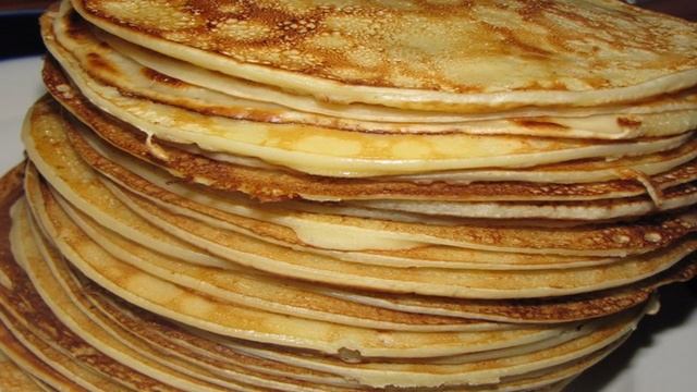 Блинчики с творогом, запеченные в сметане