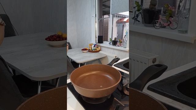 16.06 БАКЛАЖАНОВЫЙ ОВСЯНОБЛИН С ВЕТЧИНОЙ И СЫРОМ