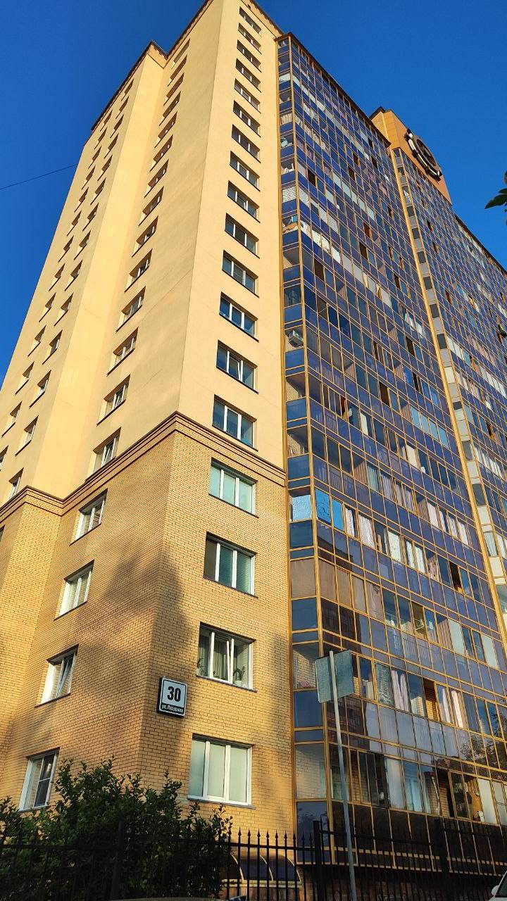 Сдается однокомнатная квартира в доме комфорт класса на МЖК!!! г. Новосибирск, ул. Лазурная 30
