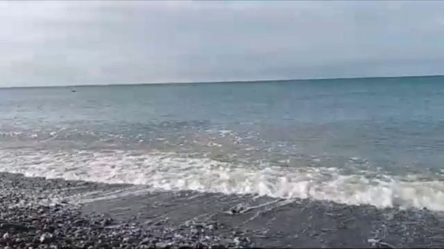 Сочи,   морской  прибой.