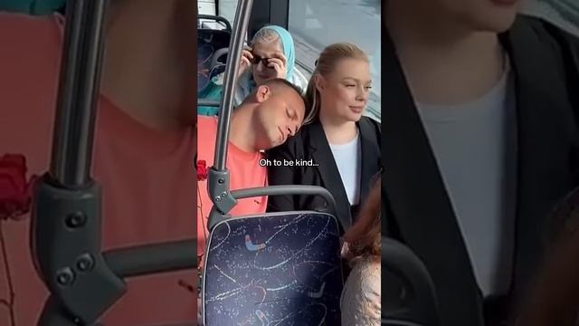 Помогать кому -то нуждающемуся - настоящая доброта🥰🤩
