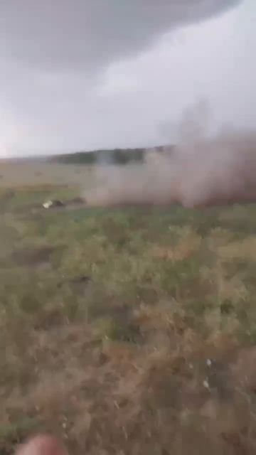 Первые кадры использования нашими военнослужащими Северокорейской 107-мм РСЗО «Type 75» на полигоне.
